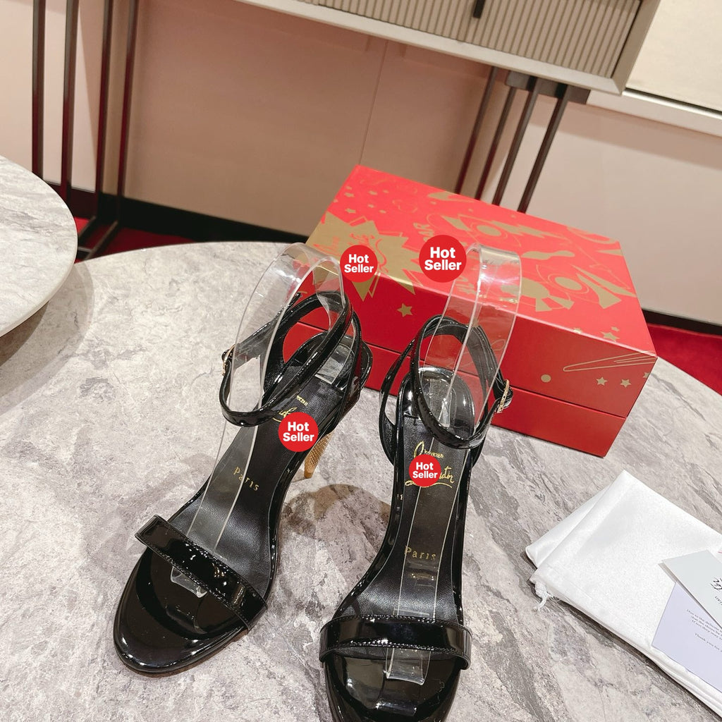 Black patent cowhide high heels, 10cm heel.