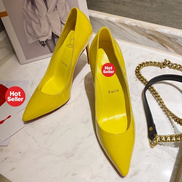 Lemon yellow patent leather high heels, 10cm heel.