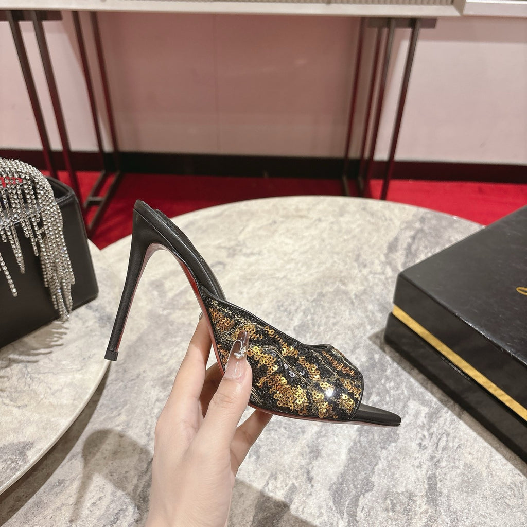 High-heeled mules with stylish leopard-print patches; 10cm heel.