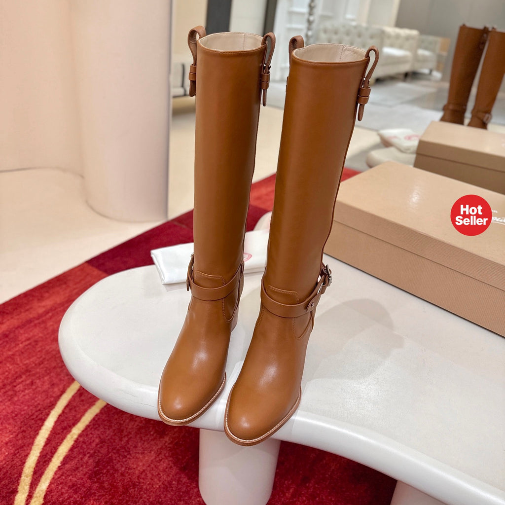 Brown calfskin tall boots, 7cm heel.
