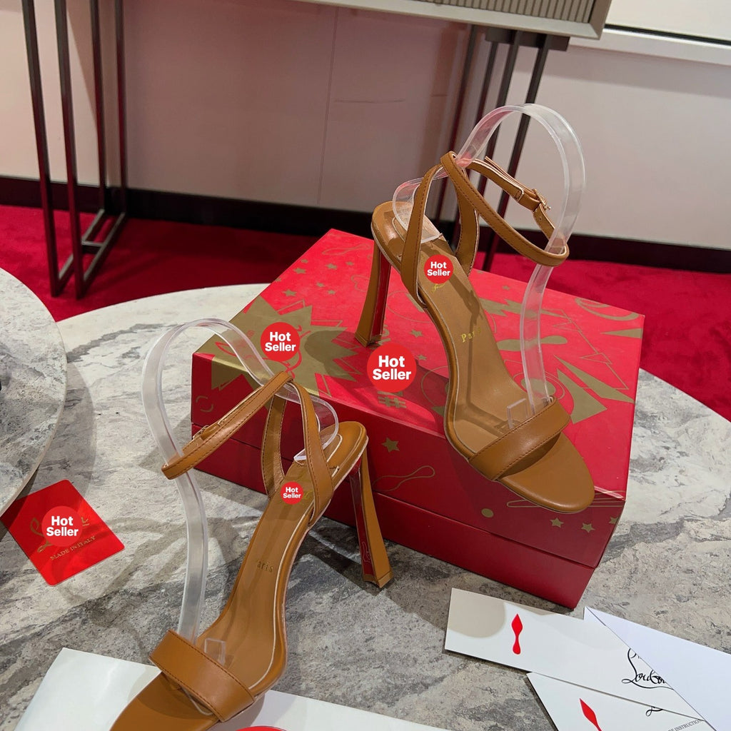 Banana and high heels; 10cm heel.