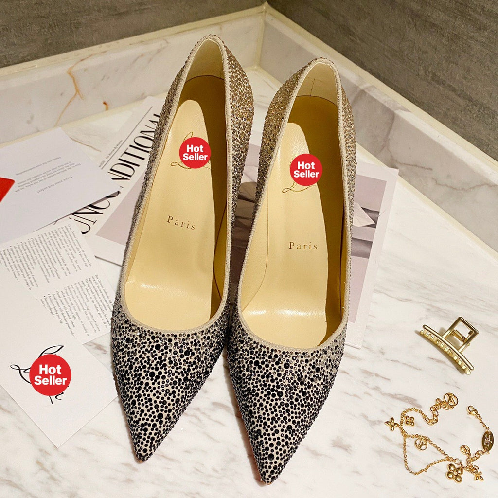 Fully rhinestone-encrusted high heels, 10cm heel.