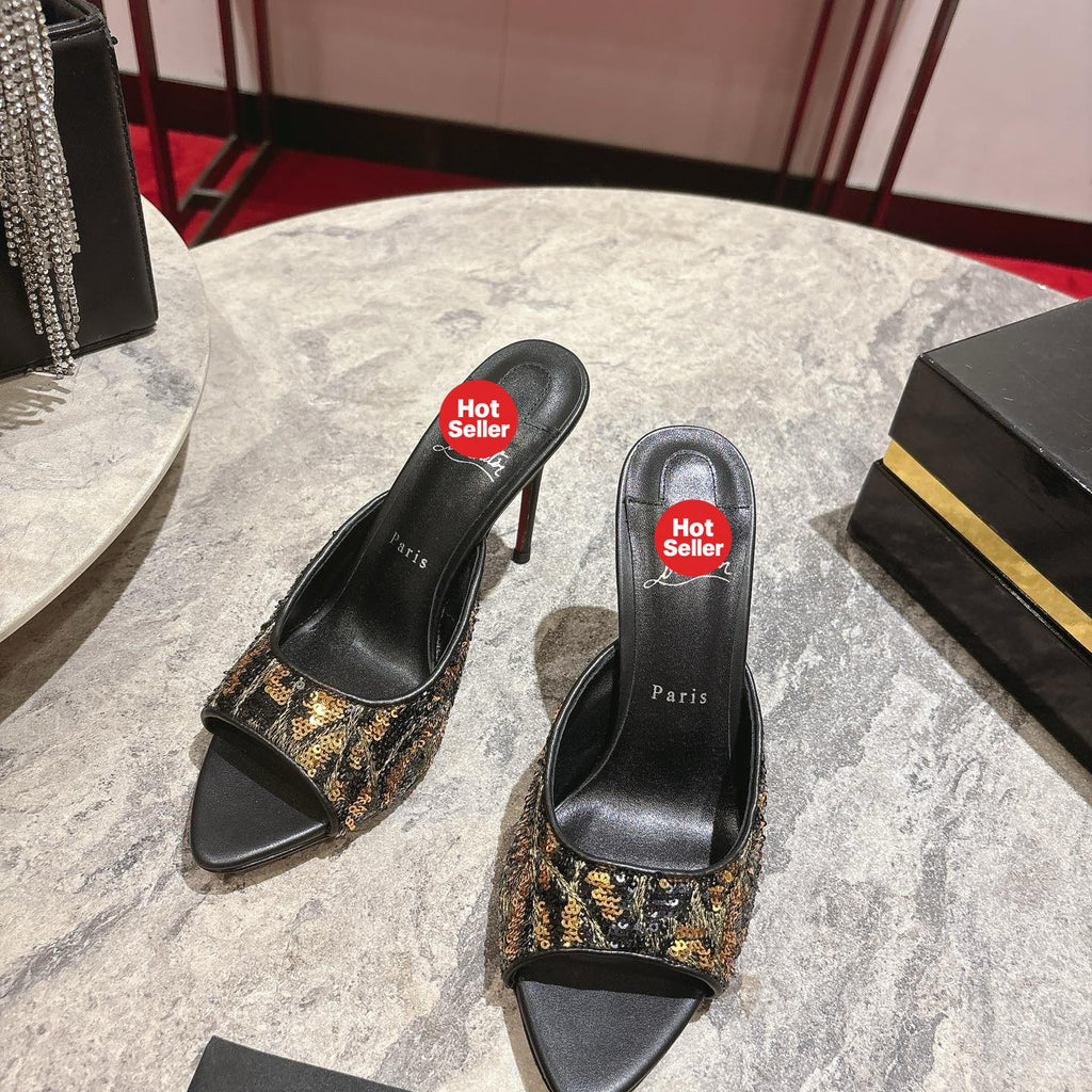 High-heeled mules with stylish leopard-print patches; 10cm heel.