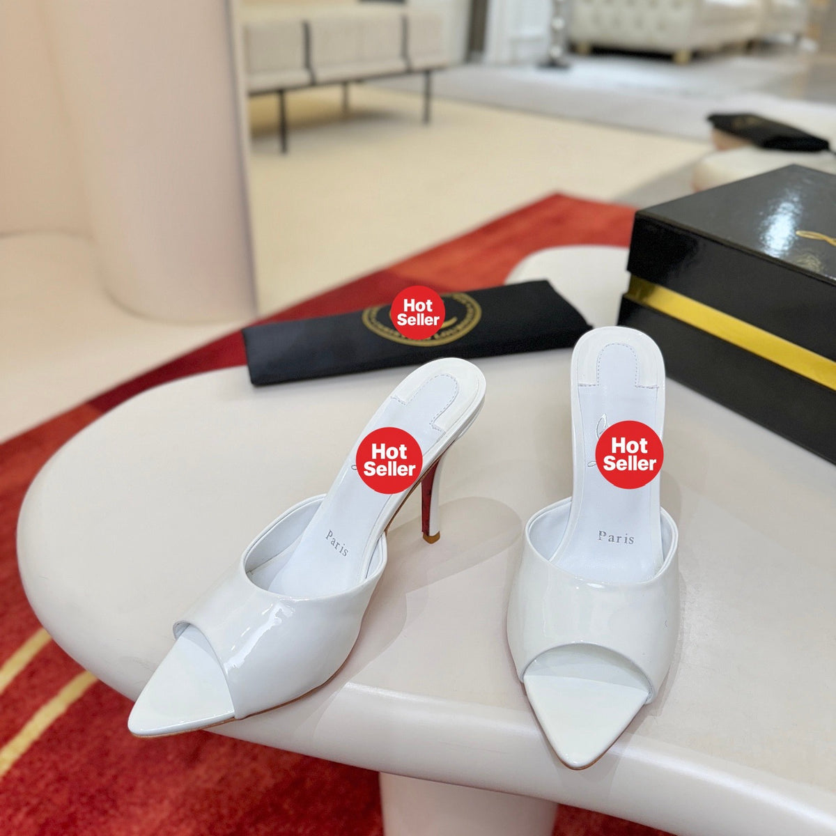 White patent leather pointed-toe high-heeled mules, 10cm heel.