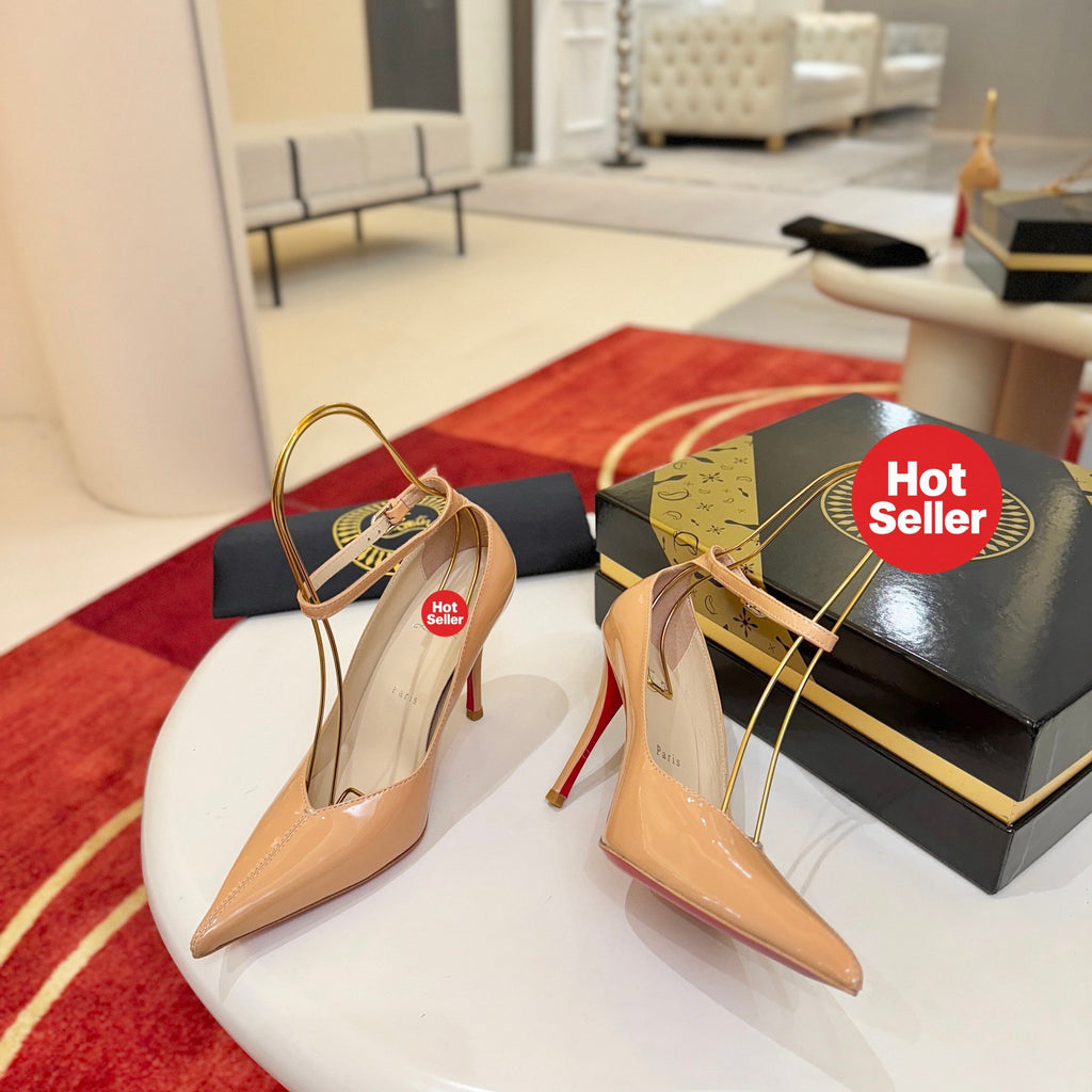 Nude patent leather high heels, 10cm heel.