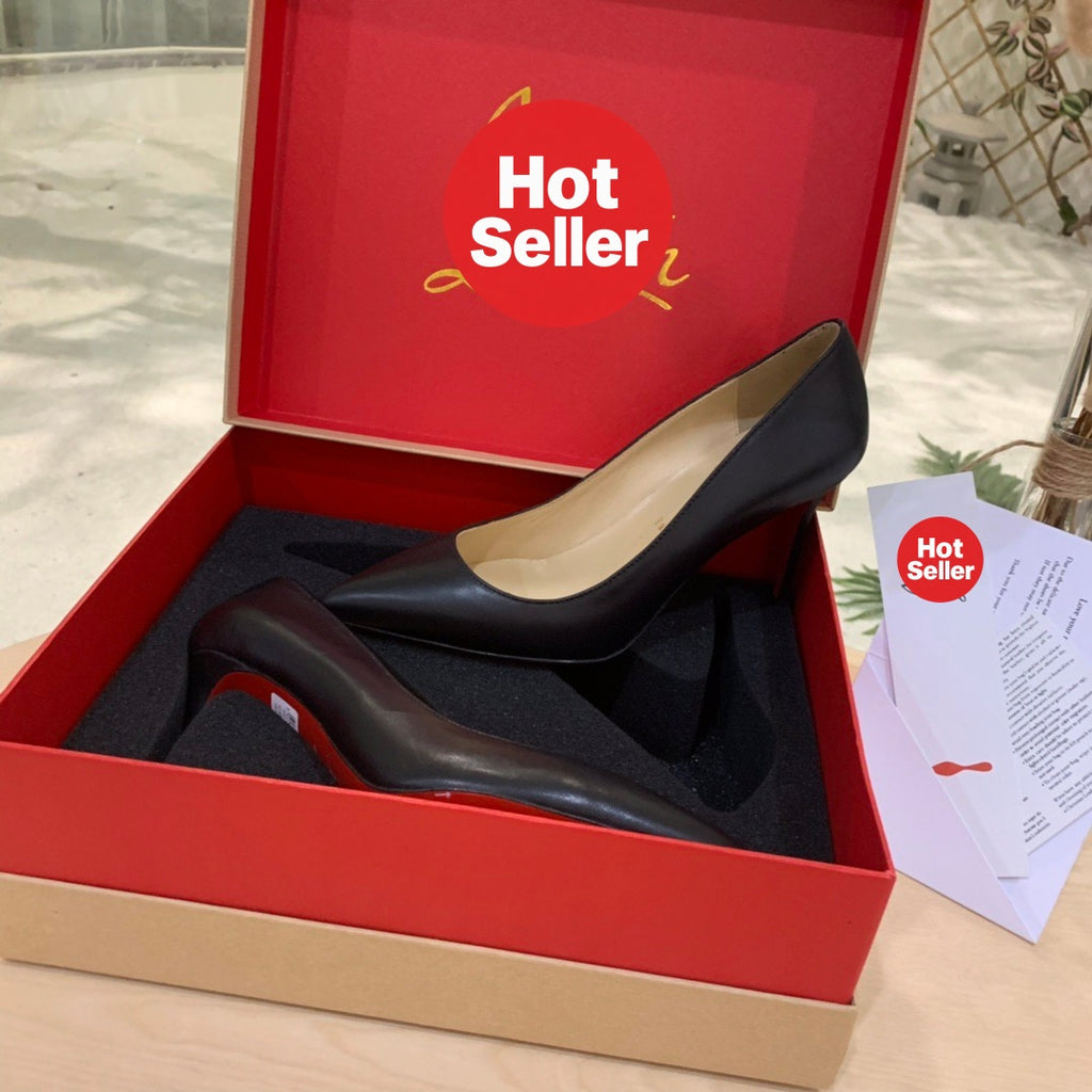 Black cowhide high heels, 8.5cm heel.