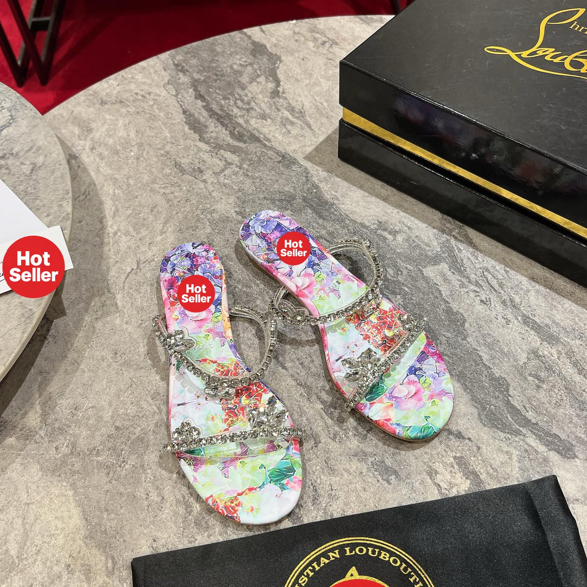 Stylish-print flat slides