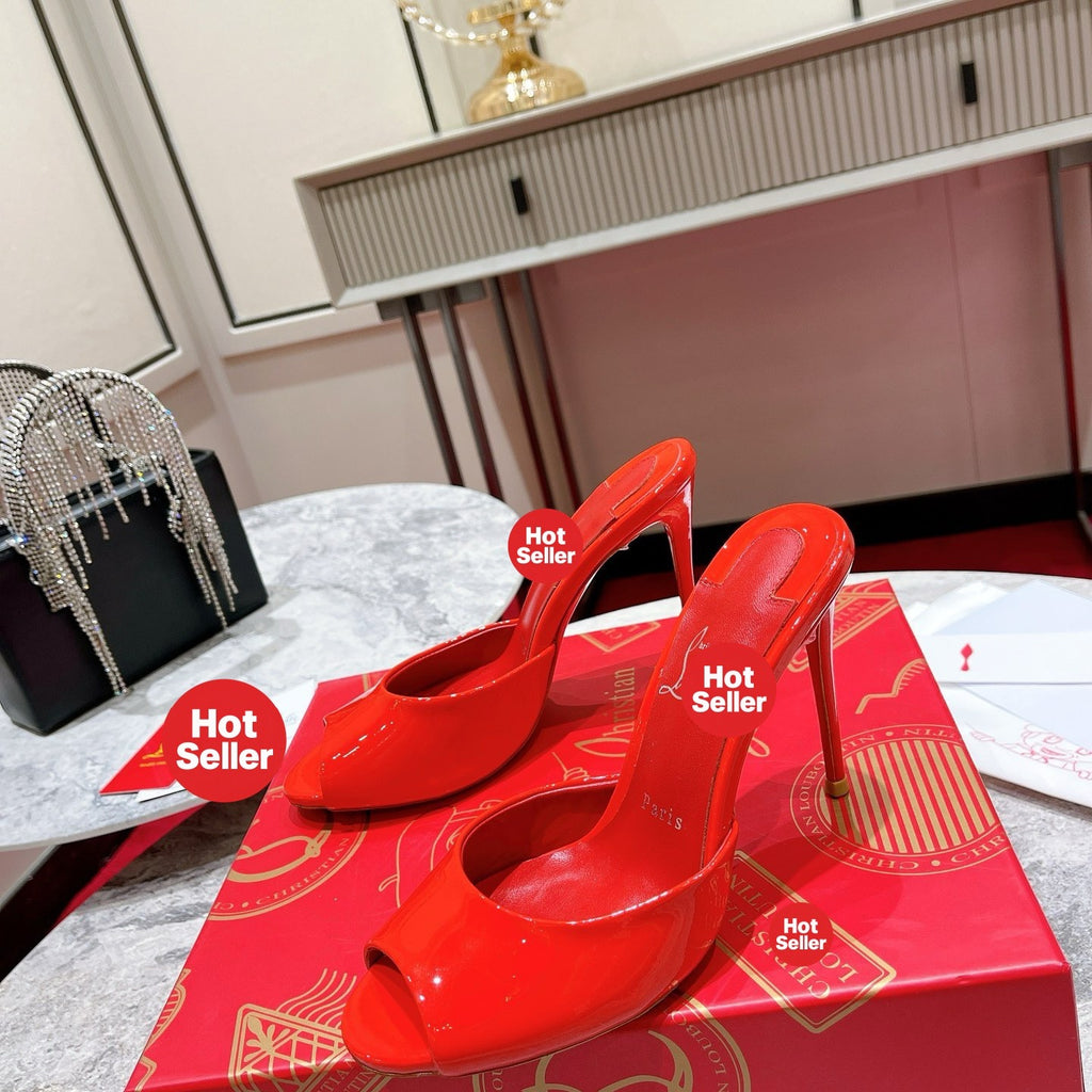 White patent leather peep-toe high-heeled mules, 10cm heel.
