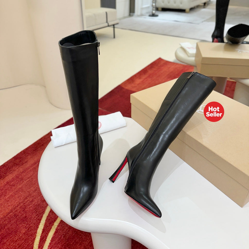 Cowhide banana-heel tall boots; 10cm heel.