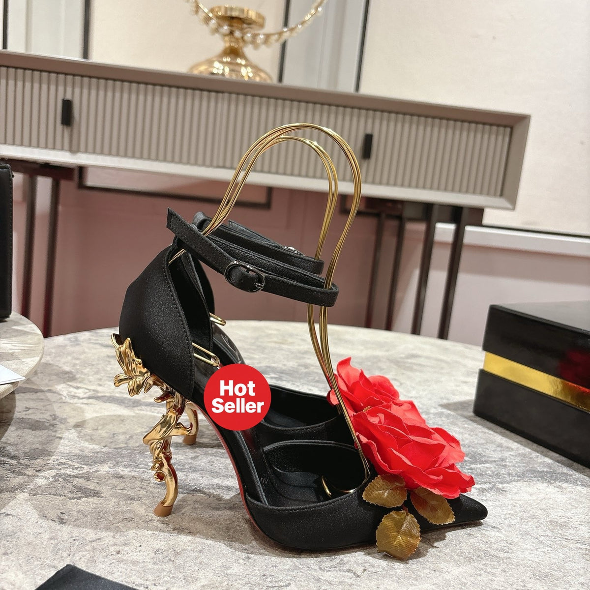 High-heeled shoes featuring a rose design; 10cm heel.