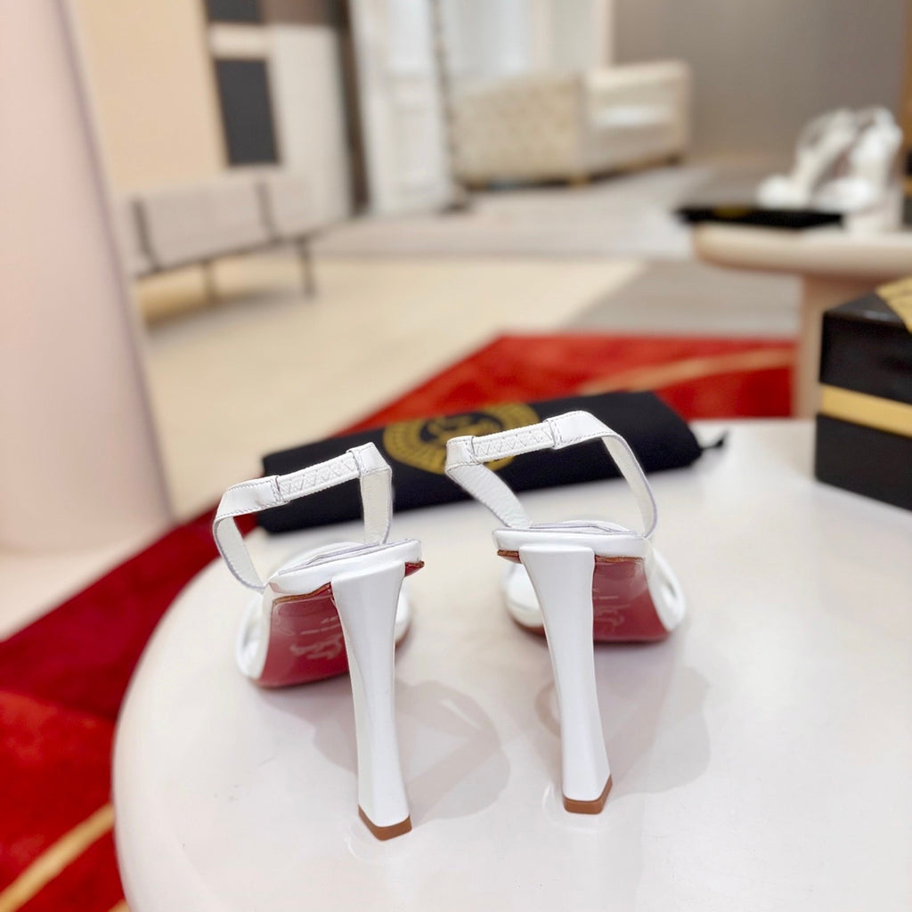 Banana and white patent leather high heels; 10cm heel.
