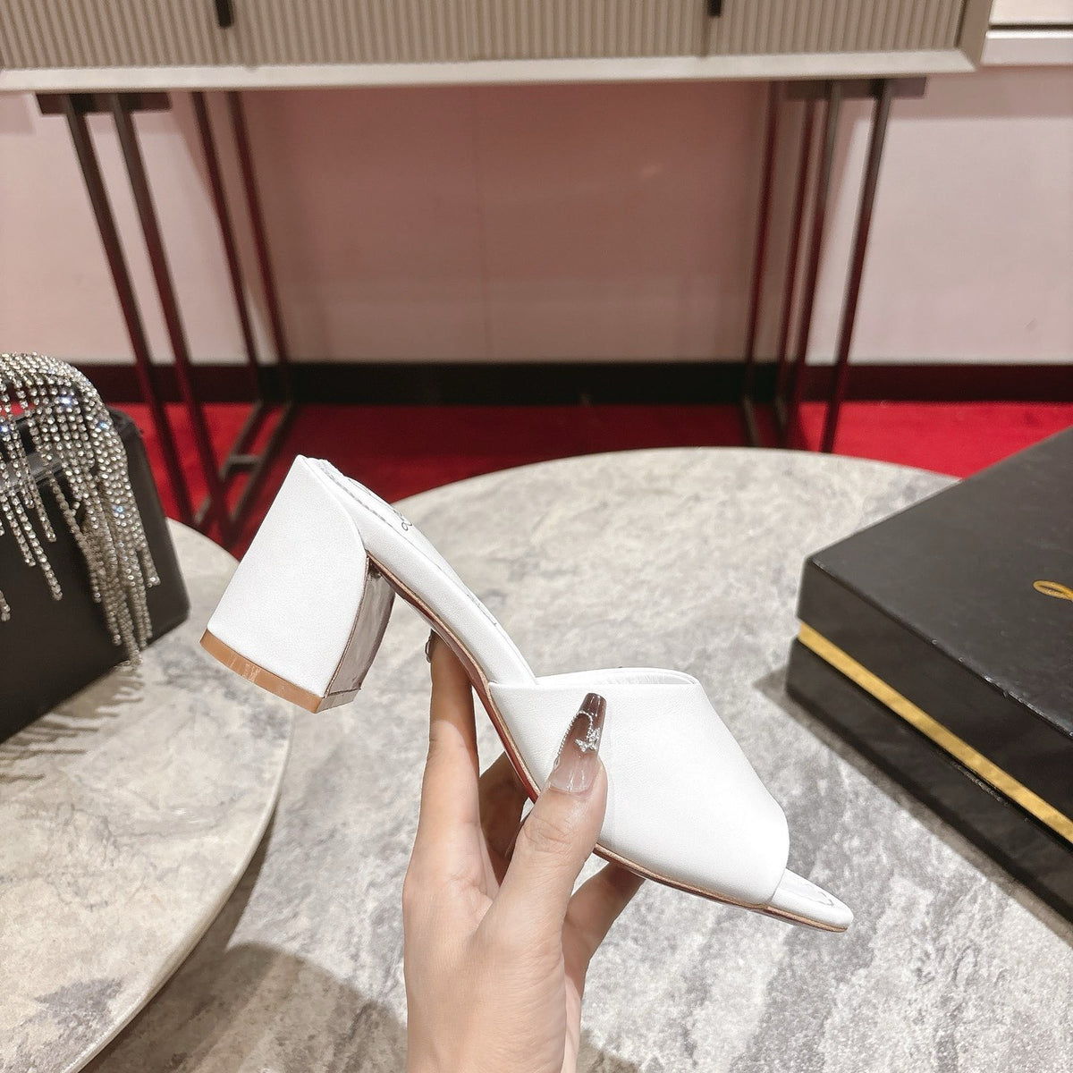 White block-heel mules (5.5cm heel)