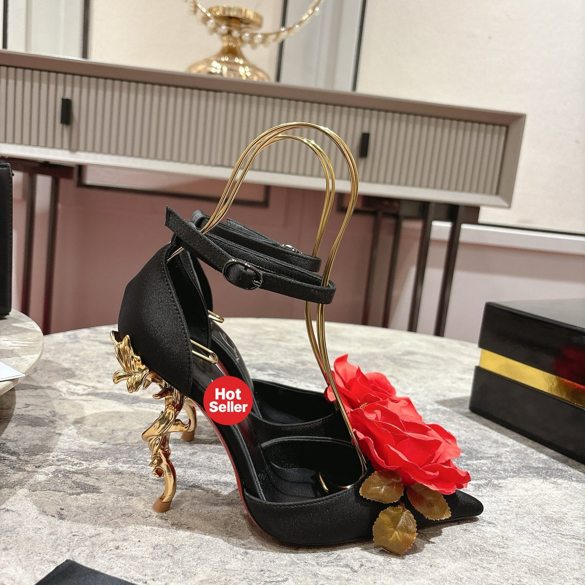 High-heeled shoes featuring a rose design; 10cm heel.