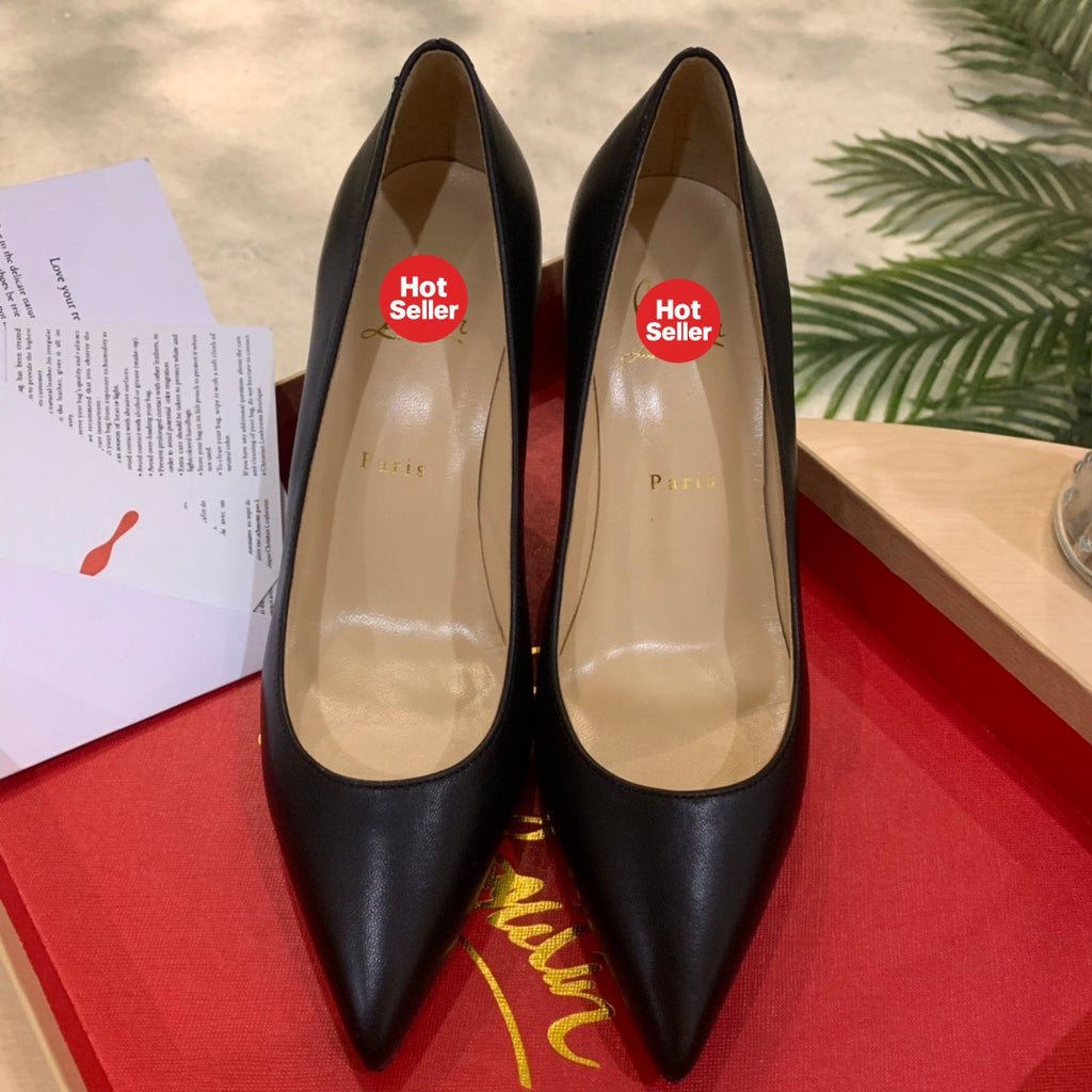 Black cowhide high heels, 8.5cm heel.