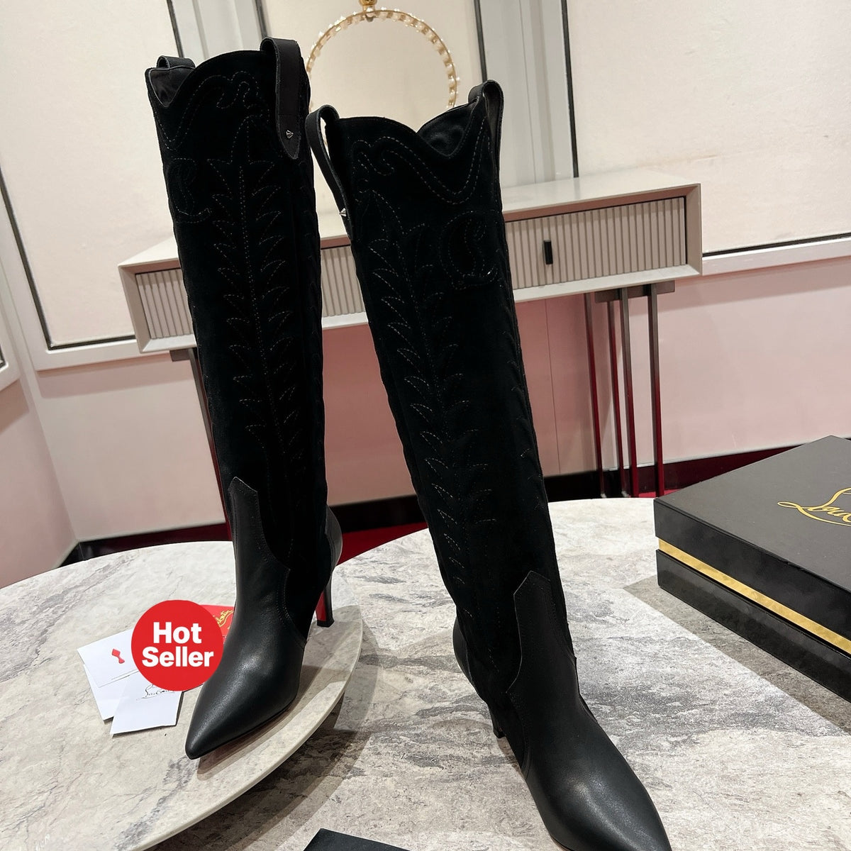 黑色长靴  鞋跟8.5cm