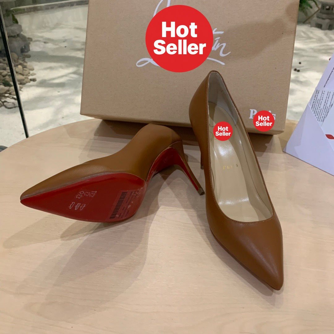 Brown leather high heels, 8.5cm heel.