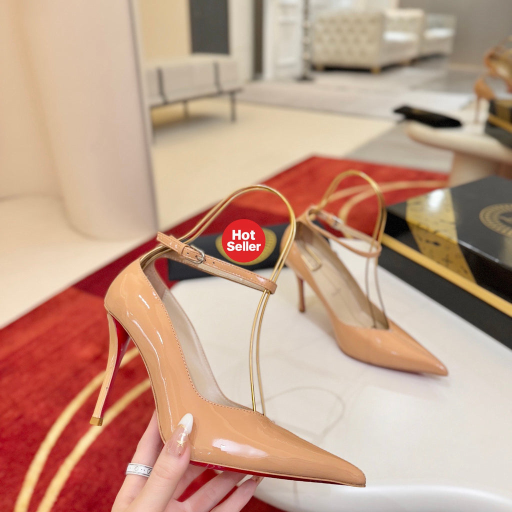 Nude patent leather high heels, 10cm heel.