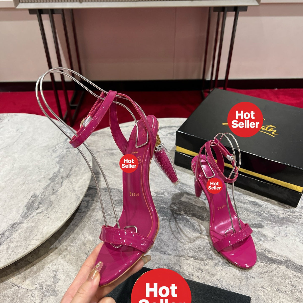 Lipstick and high heels (10cm heel)