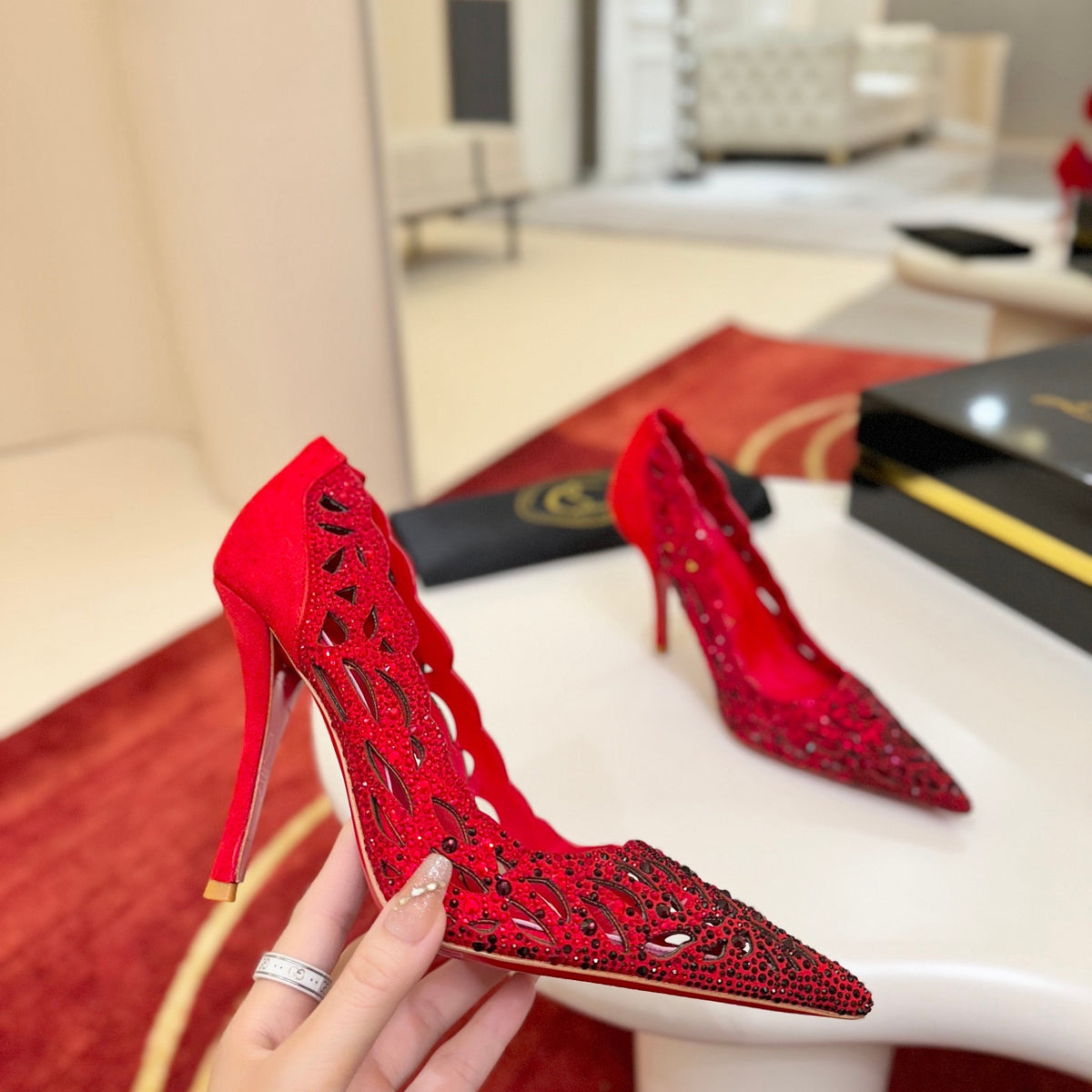 Red lace high heels, 8.5cm heel.