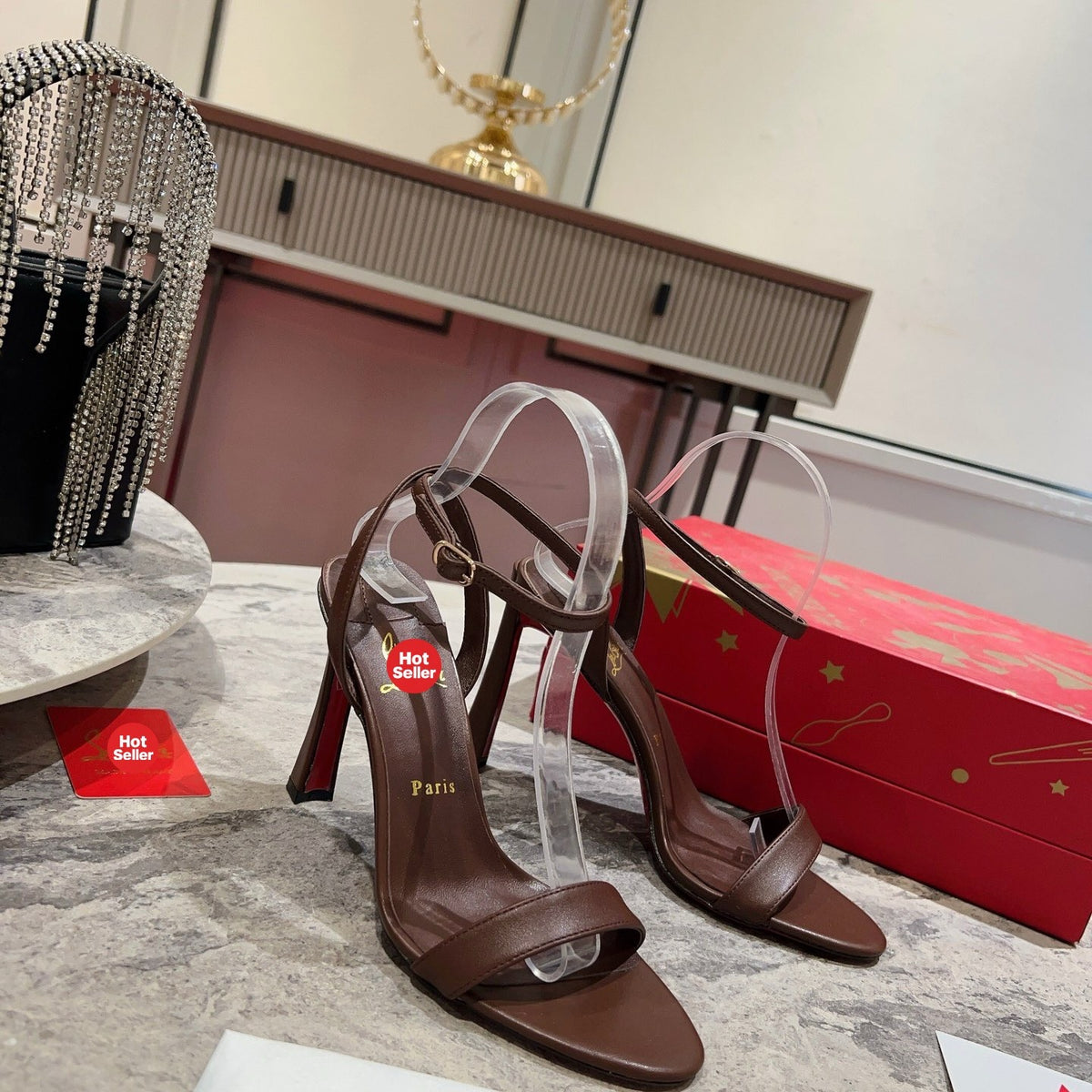 Banana and high heels; 10cm heel.