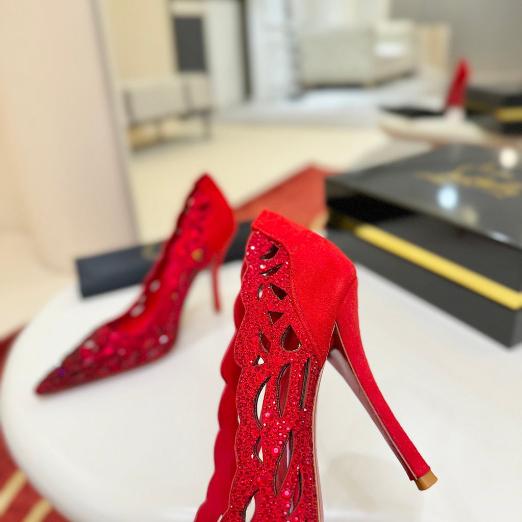 Red lace high heels, 8.5cm heel.