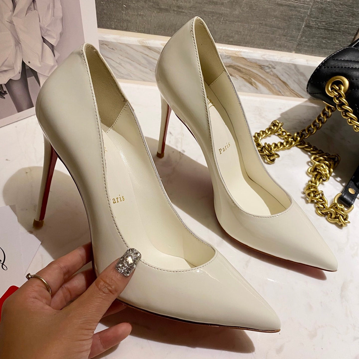 White patent cowhide high heels, 10cm heel.