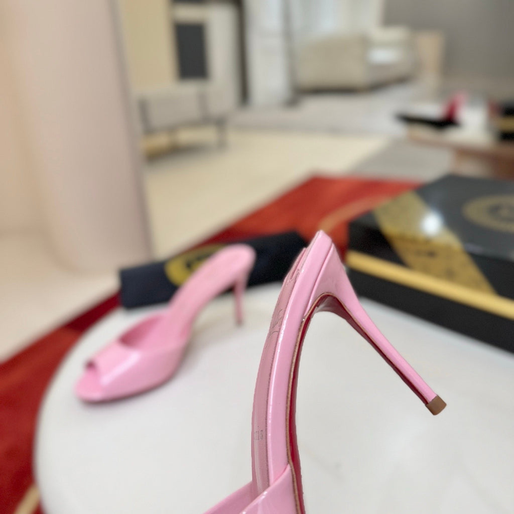 Pink patent leather peep-toe high-heeled mules, 10cm heel.