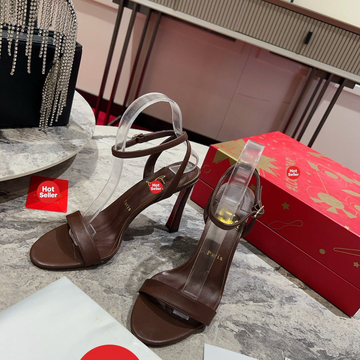 Banana and high heels; 10cm heel.