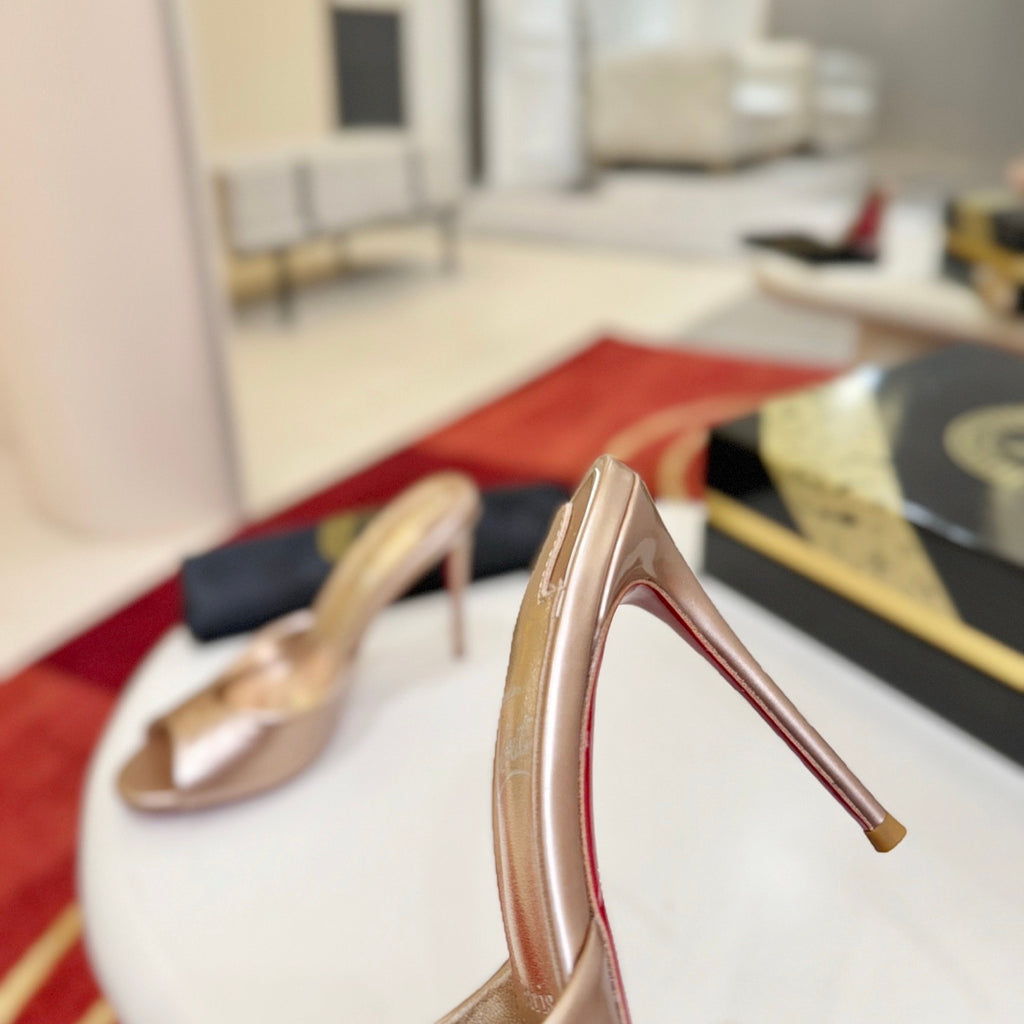 Peep-toe high-heeled mules, 10cm heel.