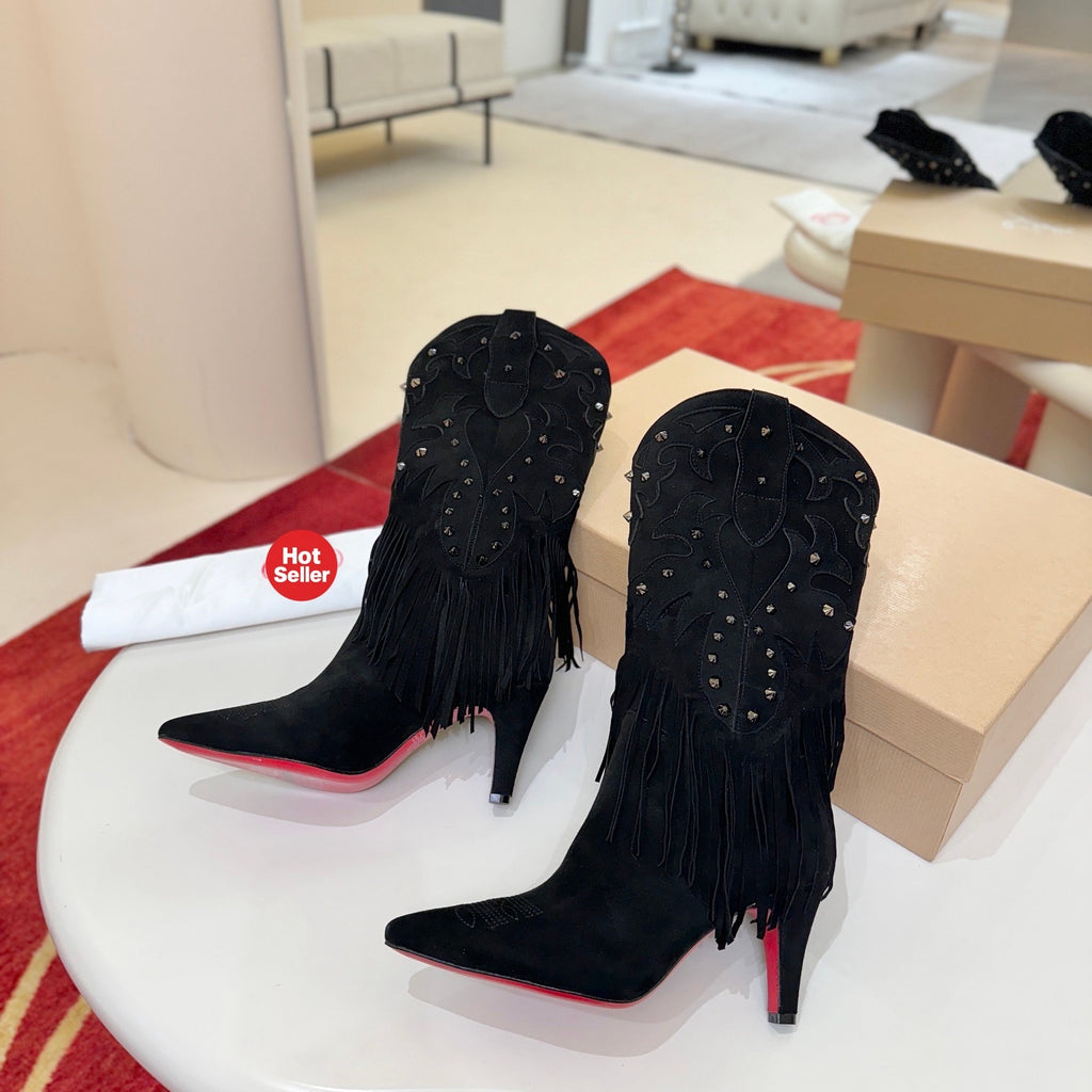 Classic black runway boots, 8.5cm heel.