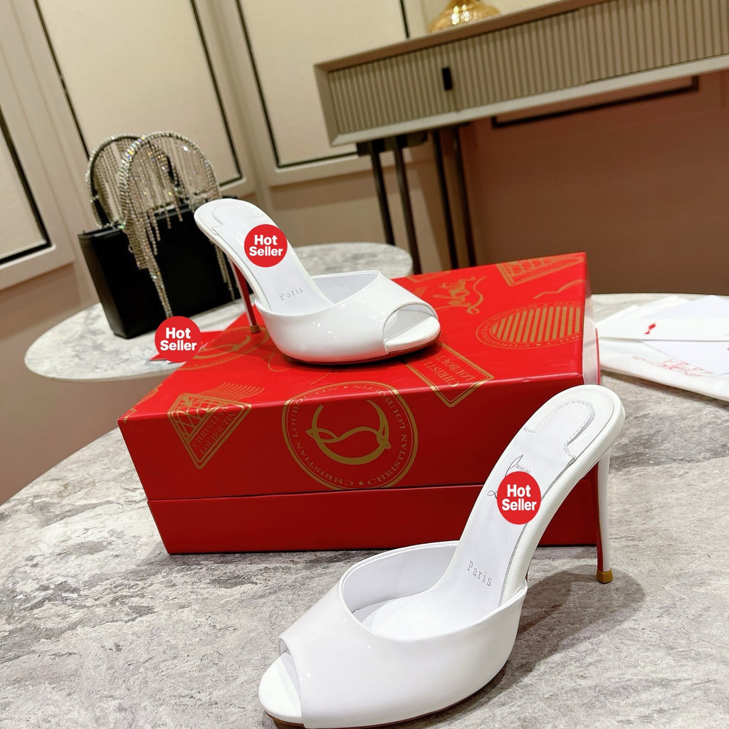 White patent leather peep-toe high-heeled mules, 10cm heel.