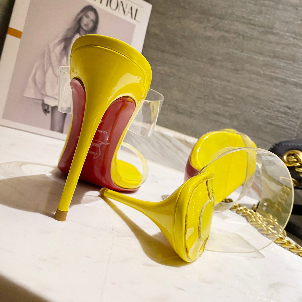 Yellow translucent high-heeled mules, 10cm heel.