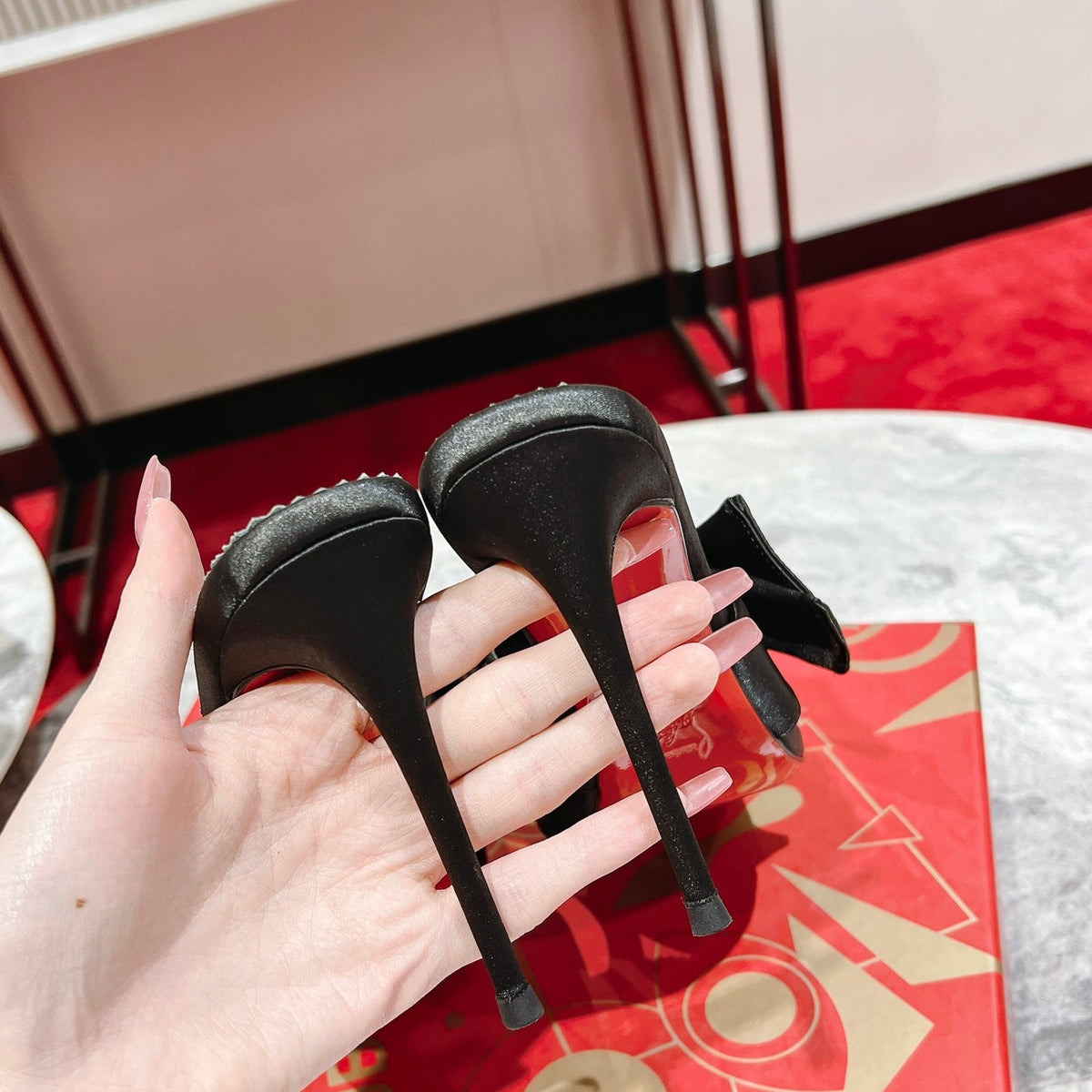Black high-heeled mules with bow detail – 8.5cm heel