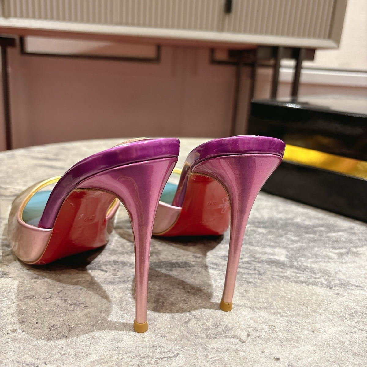 Peep-toe colorful high-heeled mules, 10cm heel.